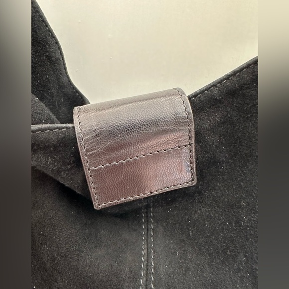 EUC Fendi Suede shoulder bag with leather strap. - Picture 5 of 16